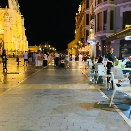 Catedral De * León